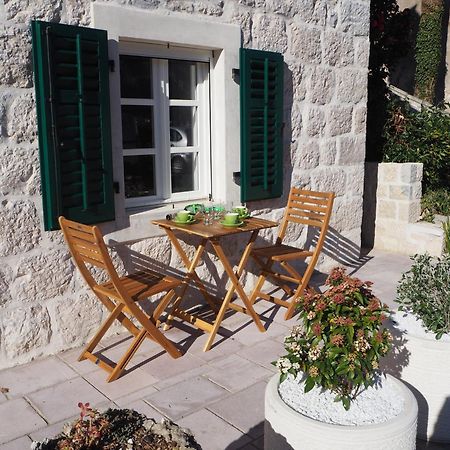 Romantic Stone House By The Sea **** Cattaro Esterno foto