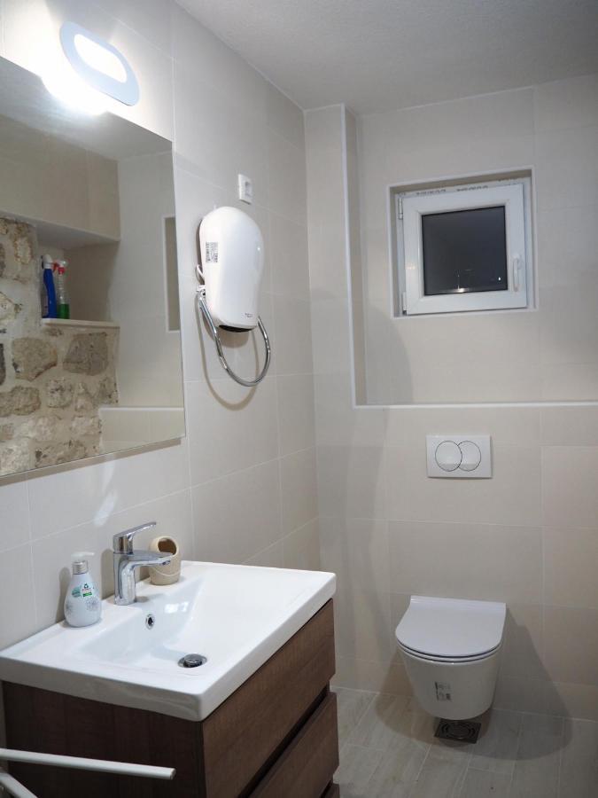 Romantic Stone House By The Sea **** Cattaro Esterno foto