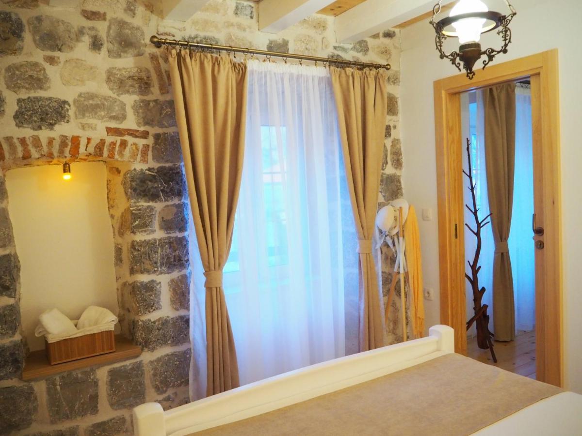 Romantic Stone House By The Sea **** Cattaro Esterno foto