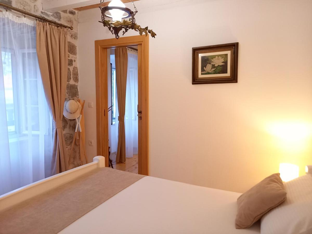 Romantic Stone House By The Sea **** Cattaro Esterno foto