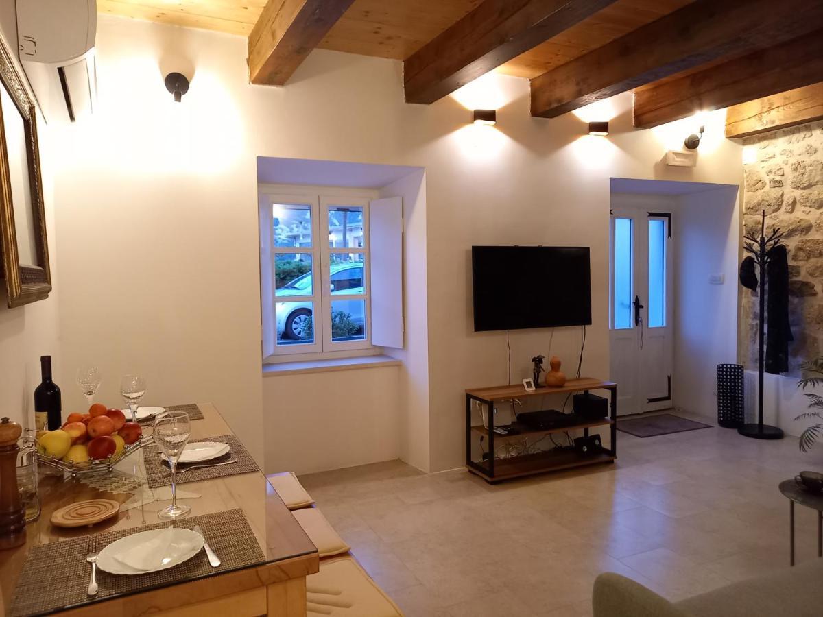 Romantic Stone House By The Sea **** Cattaro Esterno foto