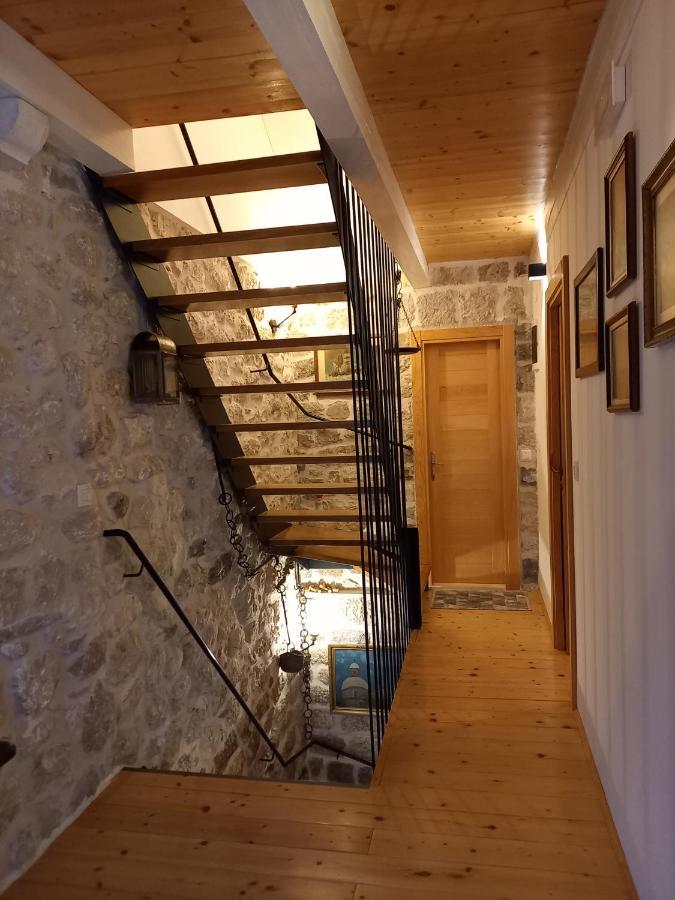 Romantic Stone House By The Sea **** Cattaro Esterno foto