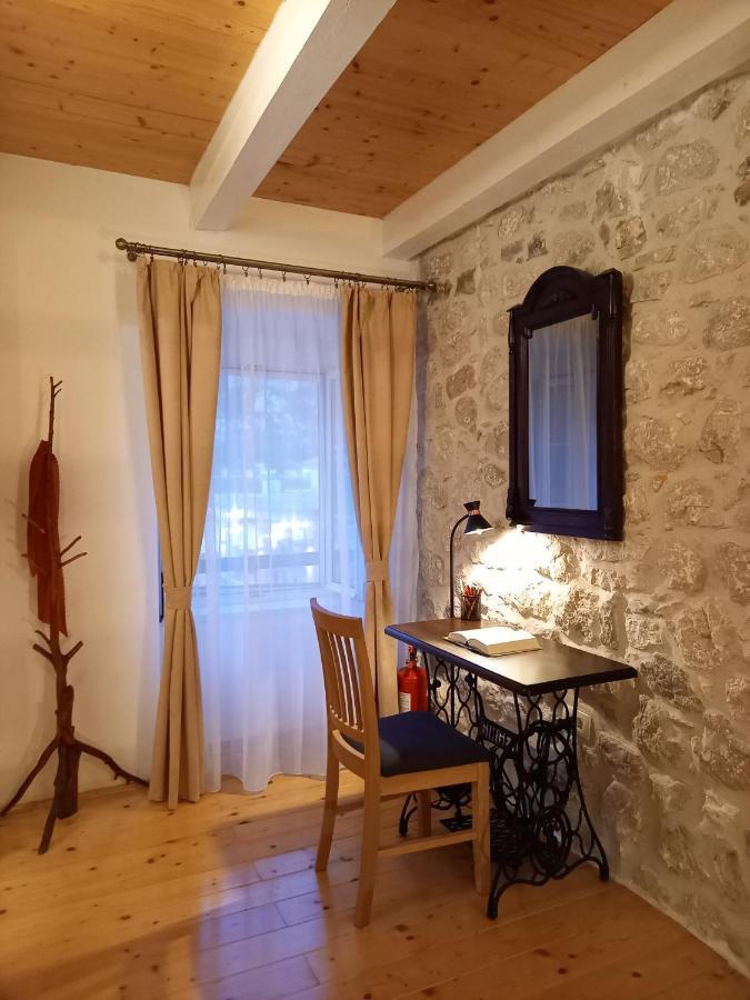 Romantic Stone House By The Sea **** Cattaro Esterno foto
